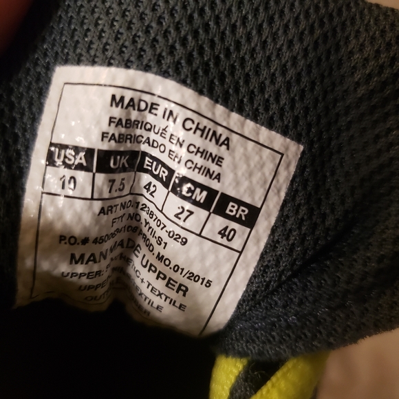 Mens or womens size 10 underarms tennis shoes - Picture 7 of 7